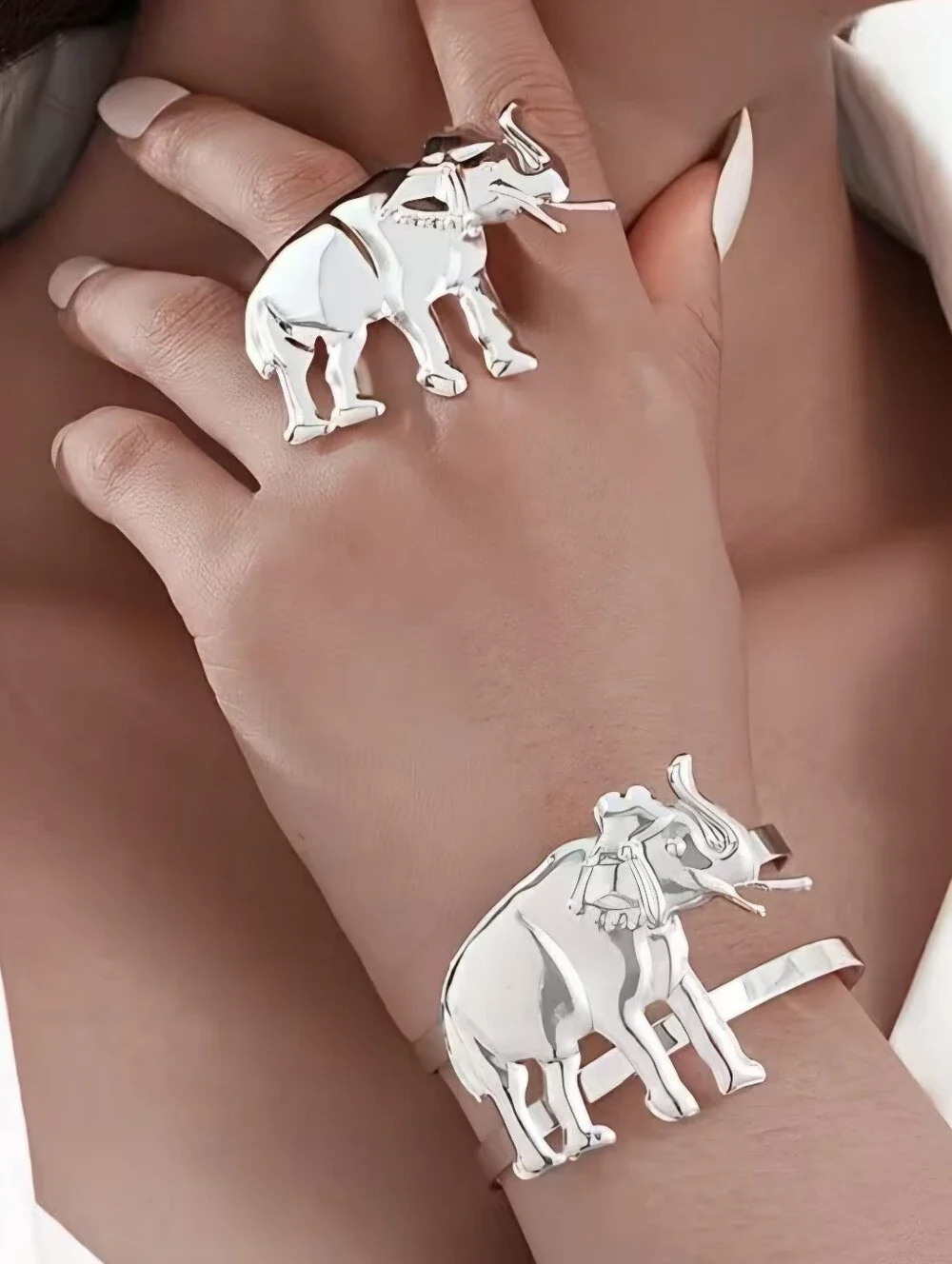 JEWELRY SET  ELEPHANT LOVERS LARGE ELEPHANT CHARM CUFF BRACELET MATCHING RING...